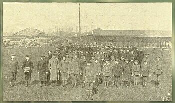 Zbirka 1 Druyny Harcerskiej im. Tadeusza Kociuszki Pabianice, plac Kindlera 1917r.